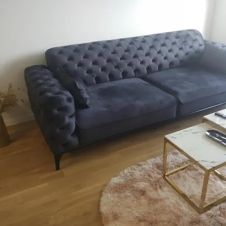 Mary Jane זאדאר