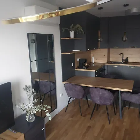 Mary Jane Apartman *